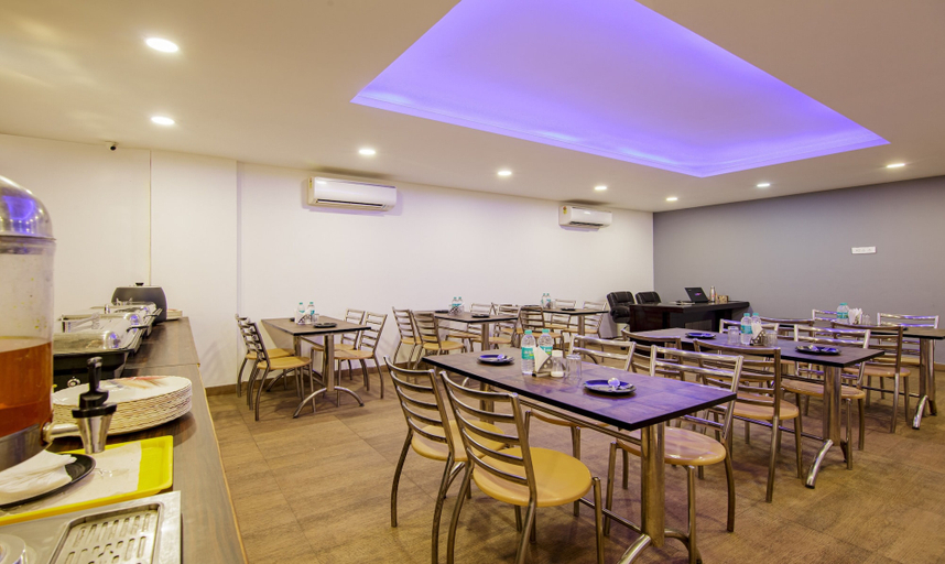 Food & Drinks, Treebo Noida Express, Gautam Buddha Nagar