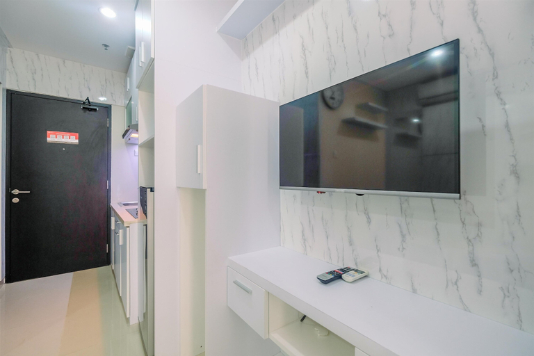 Living area 3, New And Modern 1Br Atlanta Residence Apartment, Depok