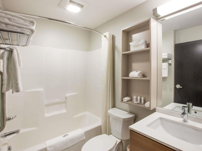 Bathroom 4, Microtel Inn & Suites By Wyndham Tioga, Williams
