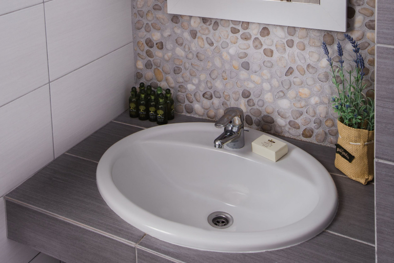Bathroom 5, Kassandra Studios, Central Macedonia