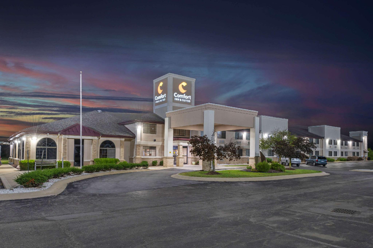 Exterior & Views 1, Comfort Inn & Suites Napoleon, Henry