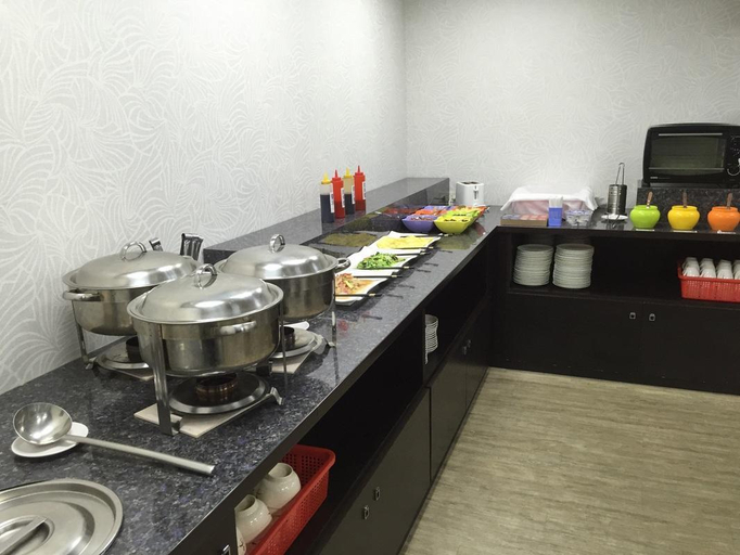 Food & Drinks 5, Golden Age Hotel, New Taipei City