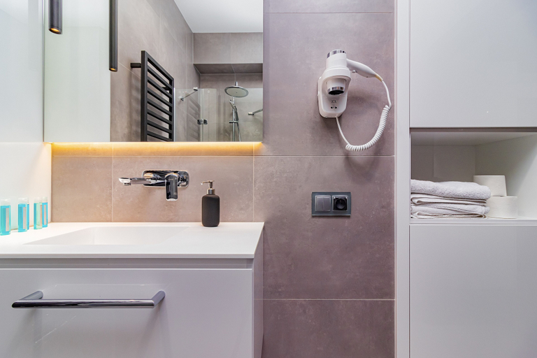 Bathroom 3, Odrzańska Residence by Boogie Apartments, Środa Śląska