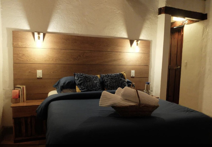 Others 5, Hotel Beyonda, Santa Marta (Dist. Esp.)