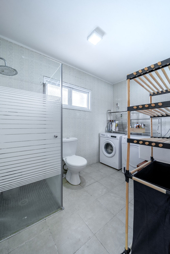 Bathroom, Spacious 4BD House w Pool in Hezliya