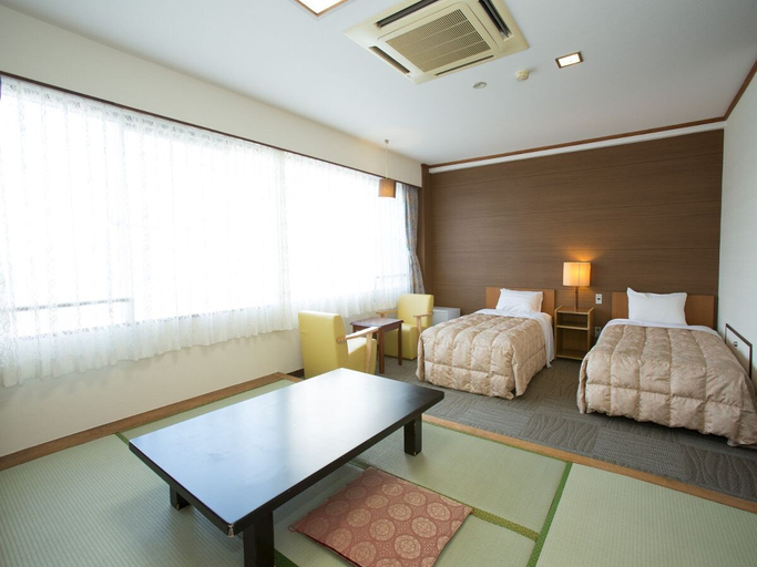 Bedroom 3, Ikaho Grand Hotel, Shibukawa