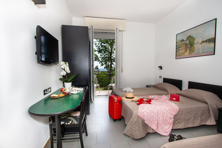 Bedroom 2, Hotel La Torretta Bramante, Rimini