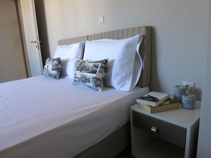 Bedroom 3, Pantheon Apartments, Crete