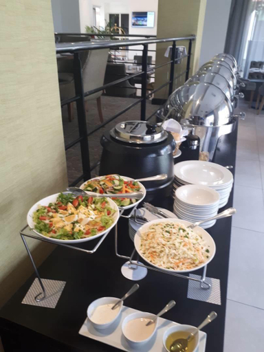 Food & Drinks 3, Leola Hotel Ikeja, Shomolu