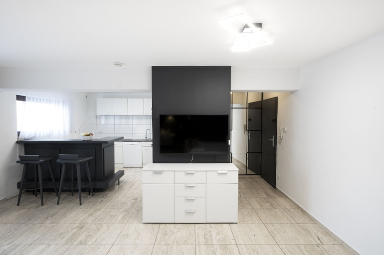 Dining Room 19