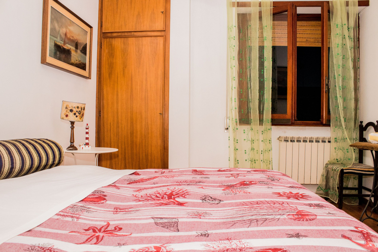 Bedroom 4, Le Stelline B&B, Rome
