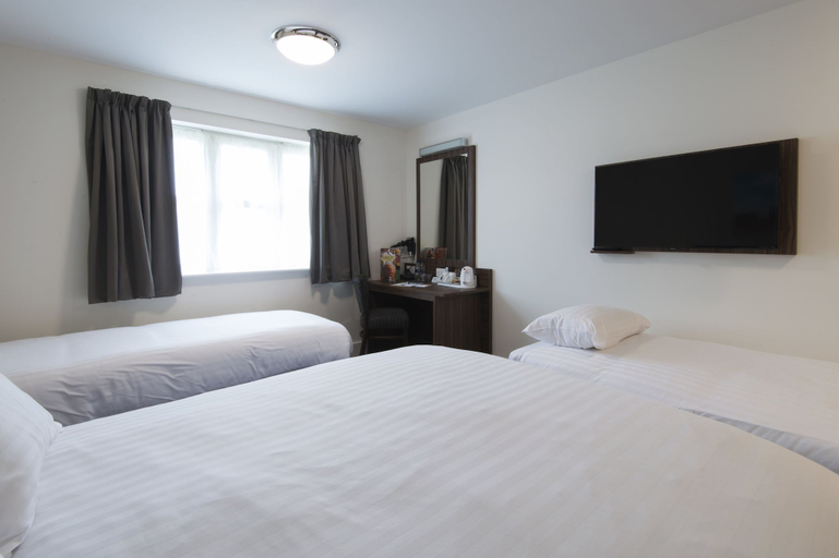 Bedroom 2, Kings Chamber, Doncaster by Marston's Inns, Doncaster
