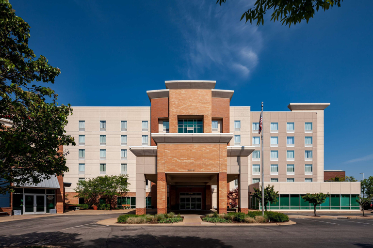 Exterior & Views 1, Hampton Inn & Suites St. Louis at Forest Park, Saint Louis