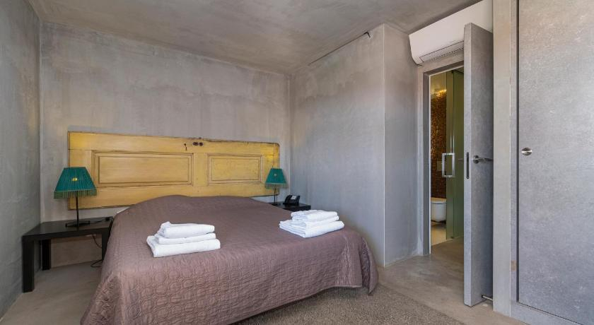Bedroom 3, N1 Hostel Apartments and Suites, Santarém