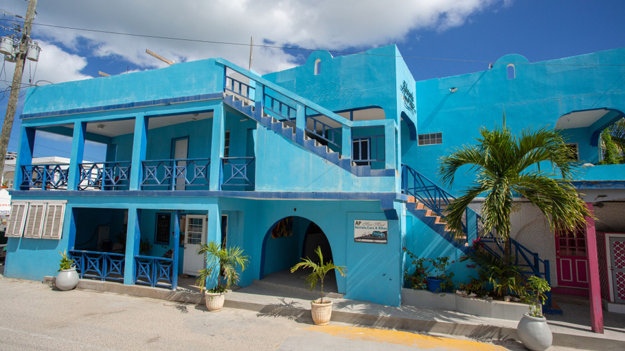 Exterior & Views 2, Edwards Guesthouse