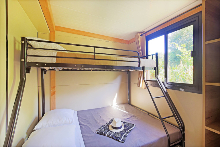 Bedroom 2, Huttopia Gorges du Verdon, Alpes-de-Haute-Provence