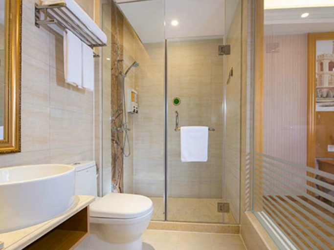 Bathroom 3, Vienna Hotel Yingcheng Railway Station Haishan, Xiaogan