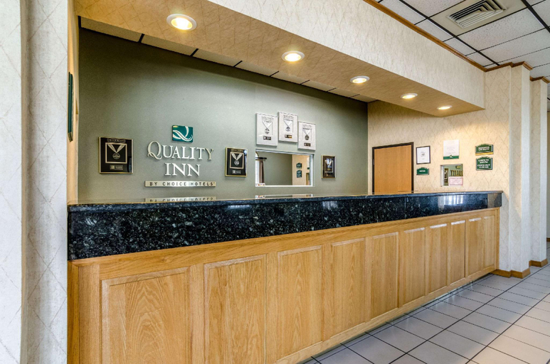 Public Area 2, Quality Inn Harrison North, Boone