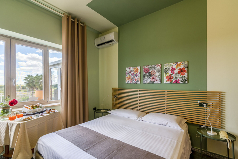 Bedroom 3, Villa Maria, Taranto