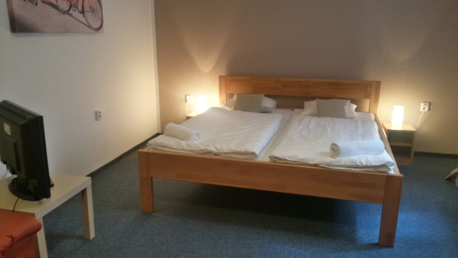 Bedroom 4, Hotel Club Trio, Ostrava