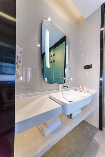 Bathroom 5, Ibis Harbin Songbei Wanda City Hotel, Harbin