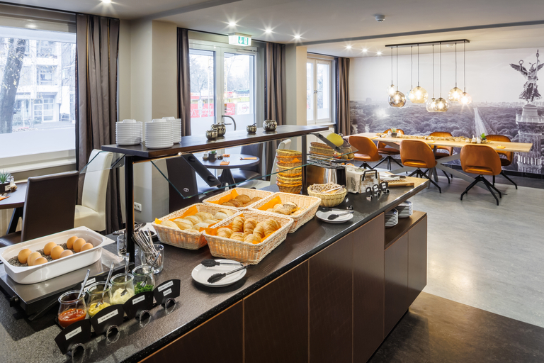 Food & Drinks 5, Hotel Luetzow, Berlin