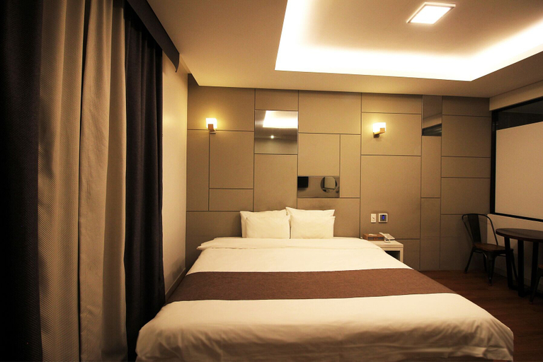 Bedroom 4, Seattle B Hotel, Yeonje