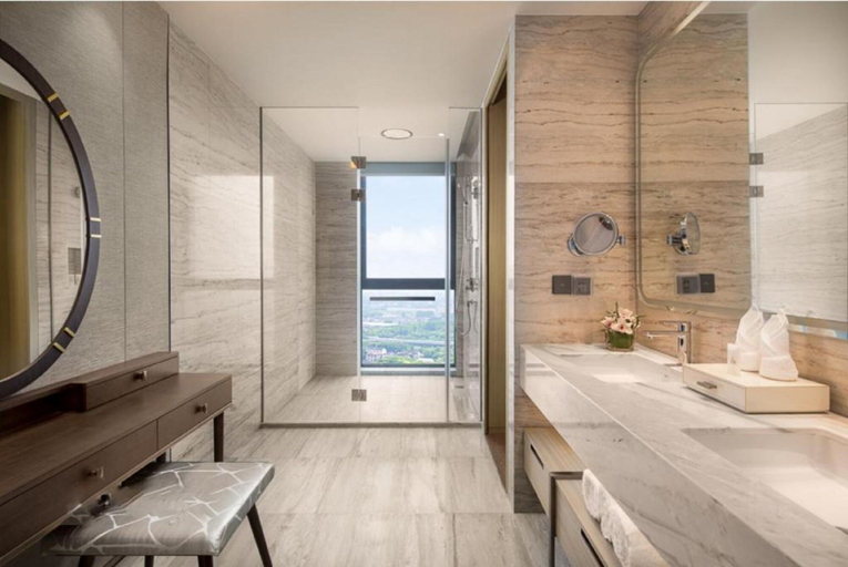 Bathroom 5, Wyndham Shanghai Pudong, Shanghai