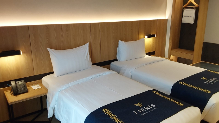 Bedroom 5, Fieris Hotel Kertajati, Majalengka