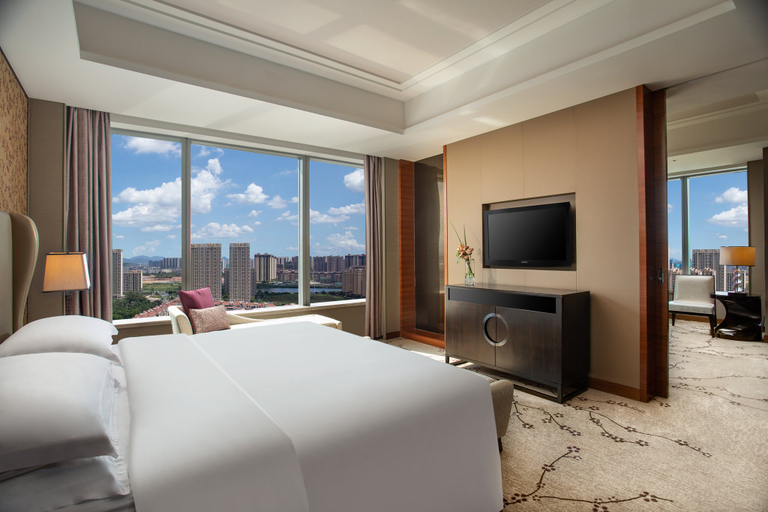 Bedroom 3, Crowne Plaza HUIZHOU by IHG, Huizhou