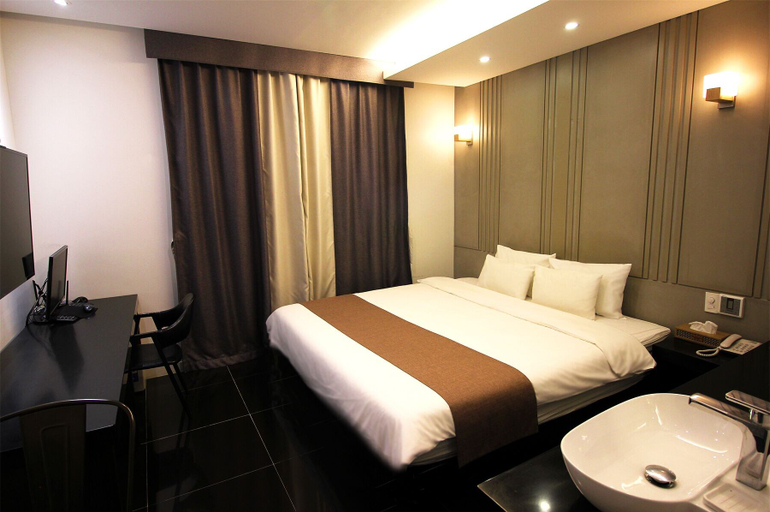 Bedroom 4, Seattle B Hotel, Yeonje