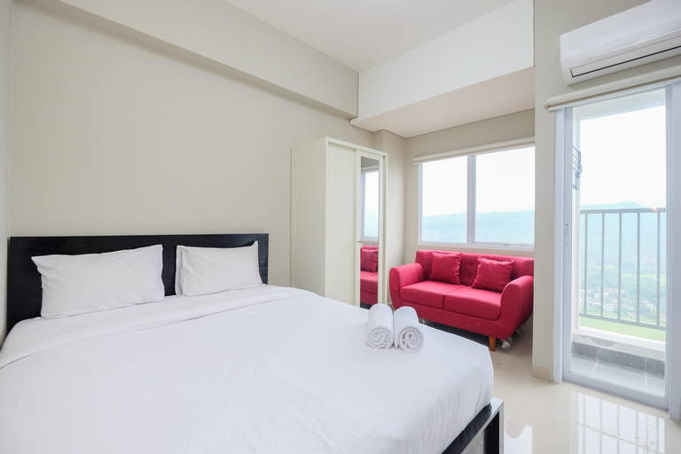 Best Deal Studio at Royal Sentul Park Apartment By Travelio, Bogor