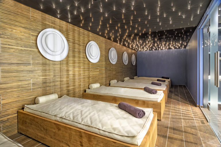 Bedroom 4, Crowne Plaza BORJOMI by IHG, Borjomi