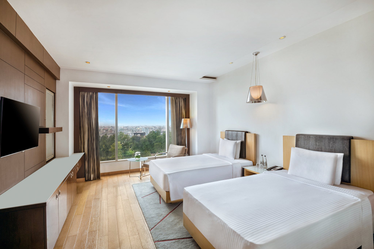 Bedroom 4, Crowne Plaza GREATER NOIDA by IHG, Gautam Buddha Nagar