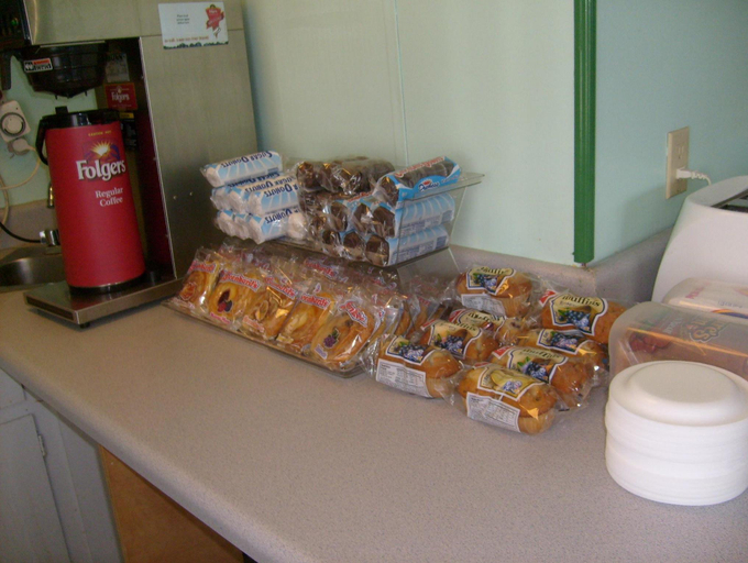 Food & Drinks 5, Express Inn Thomson, McDuffie