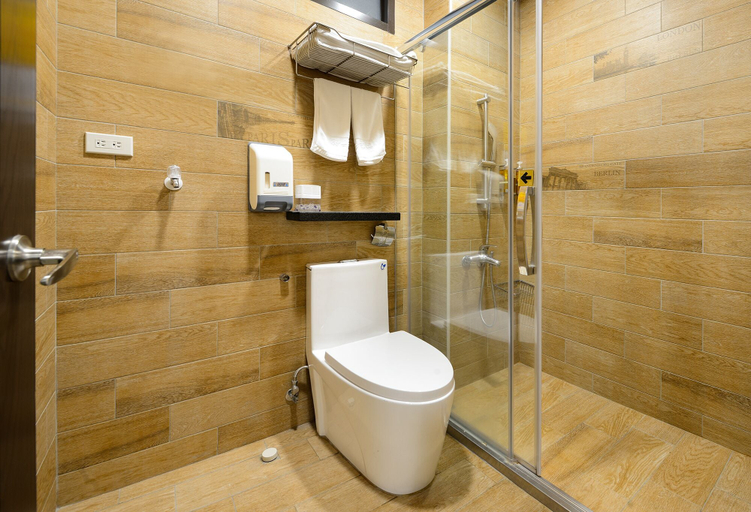 Bathroom 5, Da Xi Lao Cheng Si Ji Xing Guan, Taoyuan