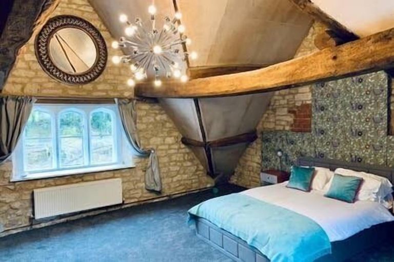 Bedroom 2, Old Fleece Apartments, Gloucestershire