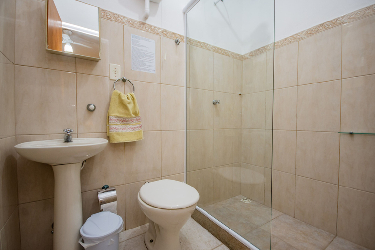 Bathroom 4, Pousada Quatro Estações Paraty, Parati