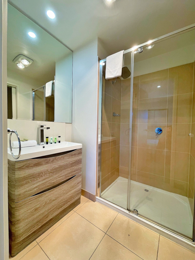 Bathroom 3, Phillip Island Towers, Bass Coast - Phillip Is.