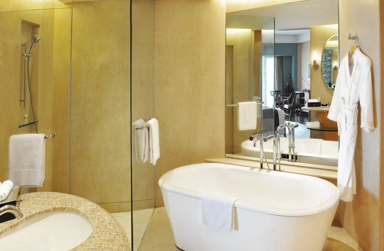 Bathroom 5, Le Méridien Shanghai Sheshan, Shanghai