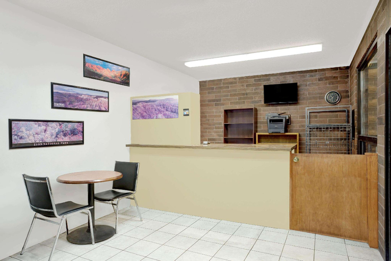 Public Area 3, Travelodge by Wyndham Cedar City, Iron
