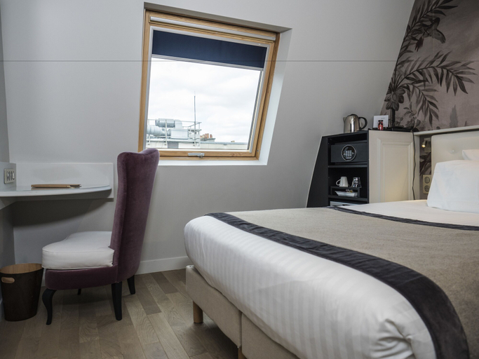 Bedroom 4, Hotel Taylor, Paris
