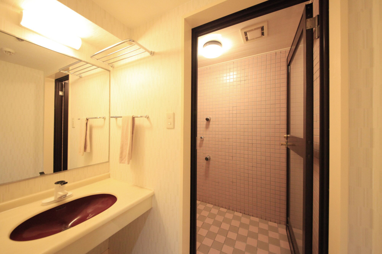 Bathroom 4, Re Cove Hakone, Hakone