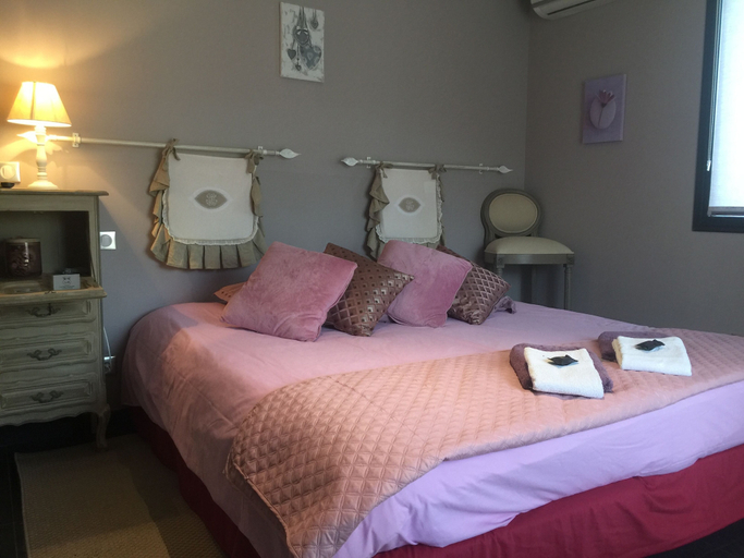 Bedroom 3, La Villa Louancelie, Var