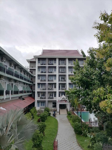 Exterior & Views 2, Vilayvong Hotel, Vangvieng