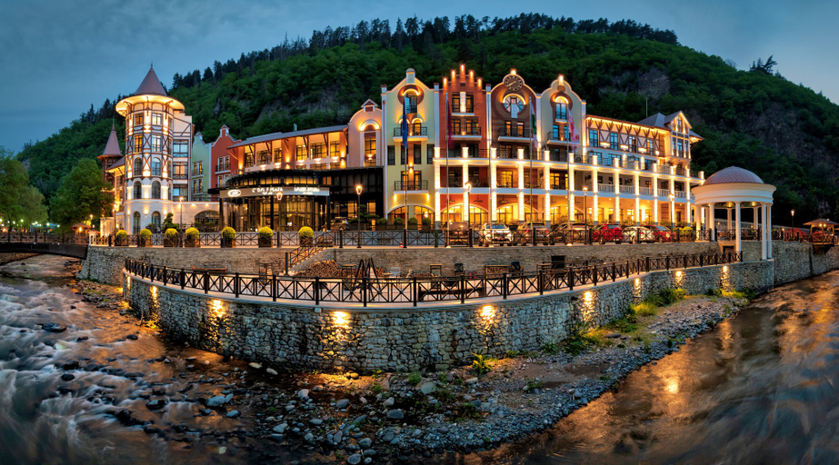 Exterior & Views 2, Crowne Plaza BORJOMI by IHG, Borjomi