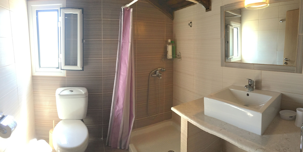 Bathroom, Daphne's Boutique Apartments, Ionian Islands