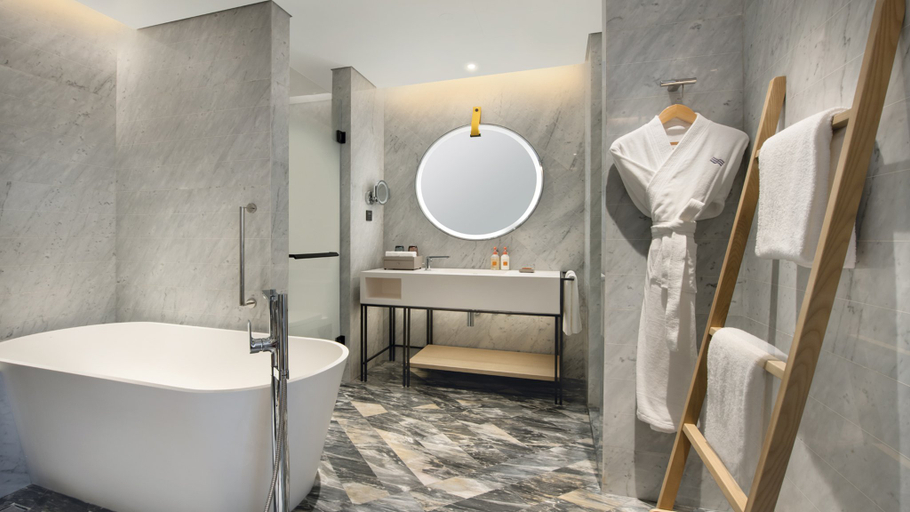 Bathroom 4, Crowne Plaza QUANZHOU RIVERVIEW by IHG, Quanzhou