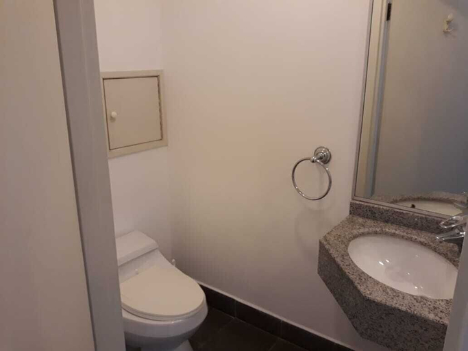 Bathroom 3, Baku Sea View Apartments, Baku