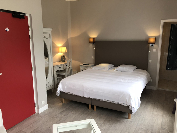 Bedroom 3, Hôtel de France, Seine-Maritime